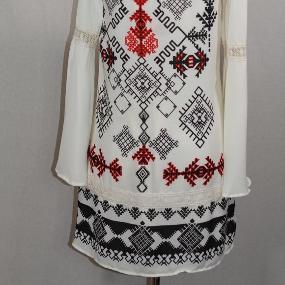 Funky People Tribal Dress - Picture 14 of 15